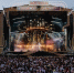 Люди на площади - UstLabInfo.Ru